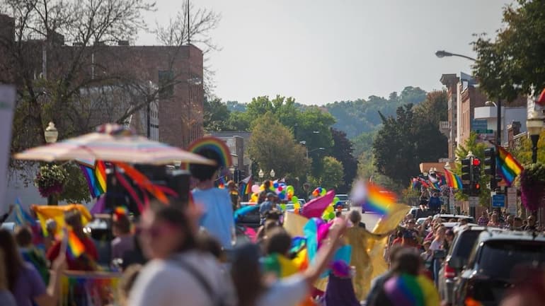 Decorah Pride hosts six events for LGBTQ+ visibility, diversity and “unleashing creativity” on Saturday, Sunday